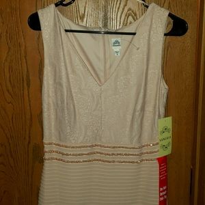 Sangria formal dress size 6 in color rose/blush